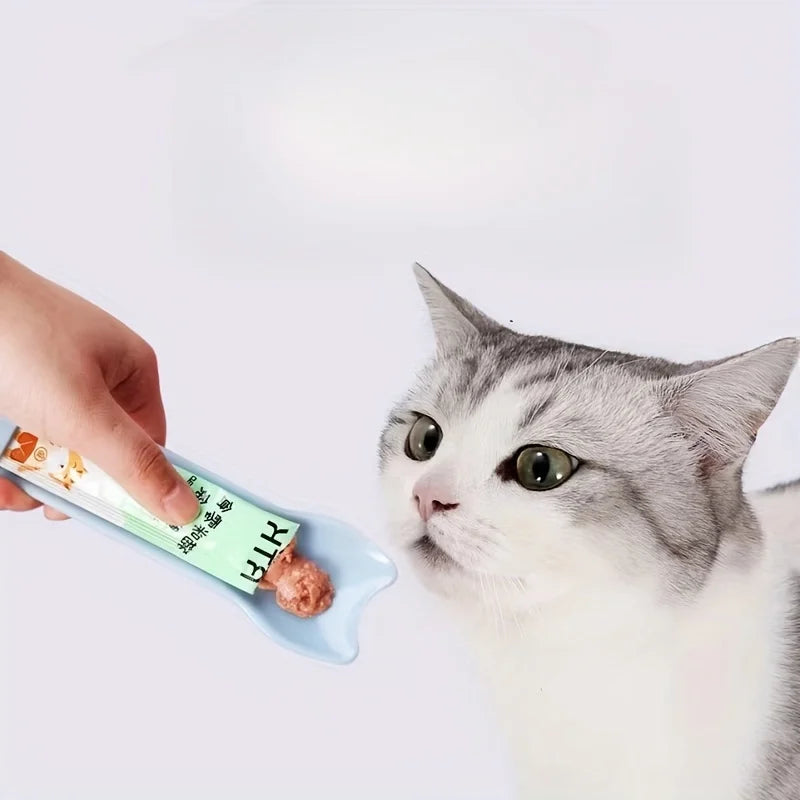 Cat Treat Squeeze Spoon Feeder